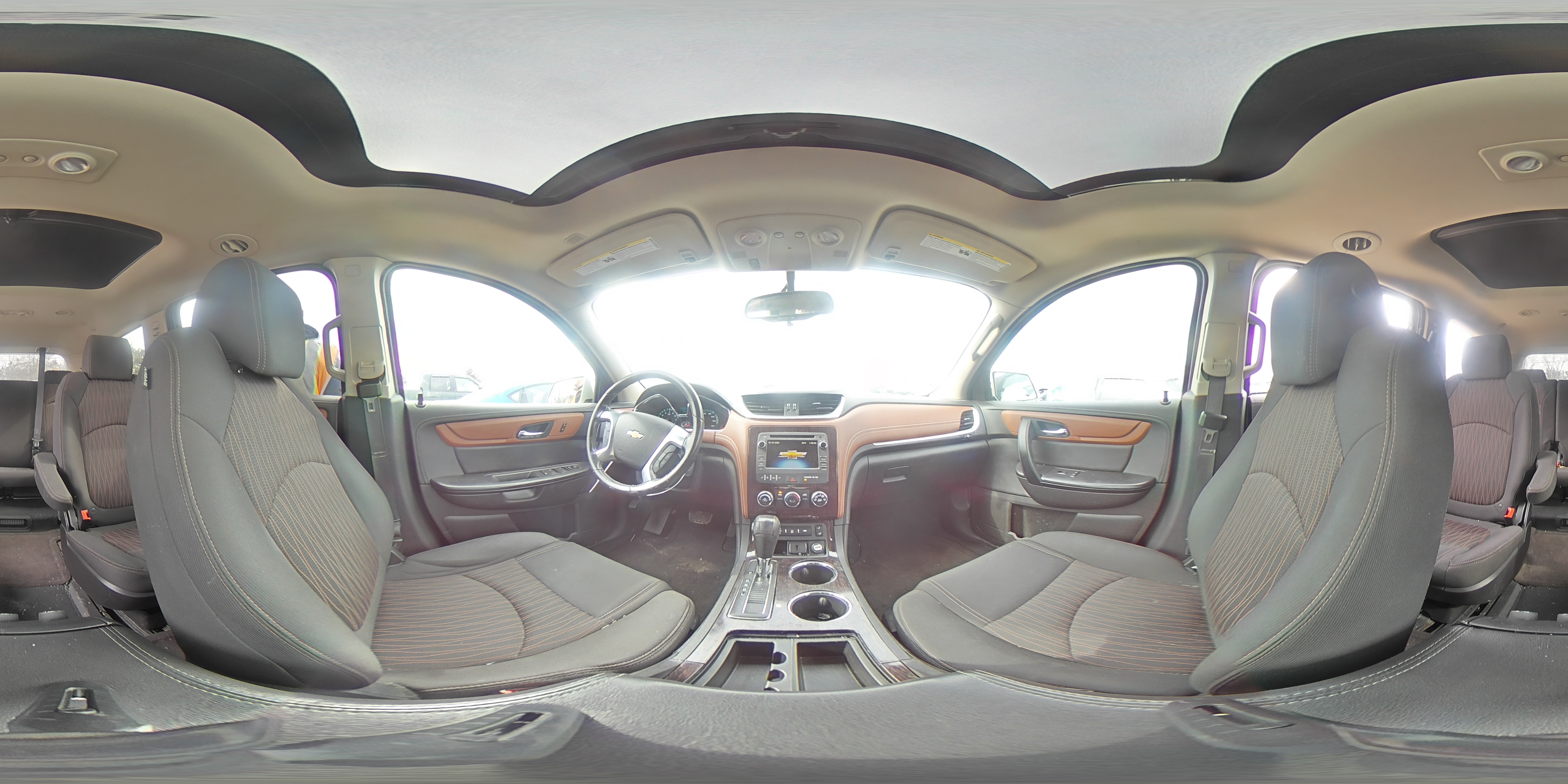 2016 Chevrolet Traverse - Image 14