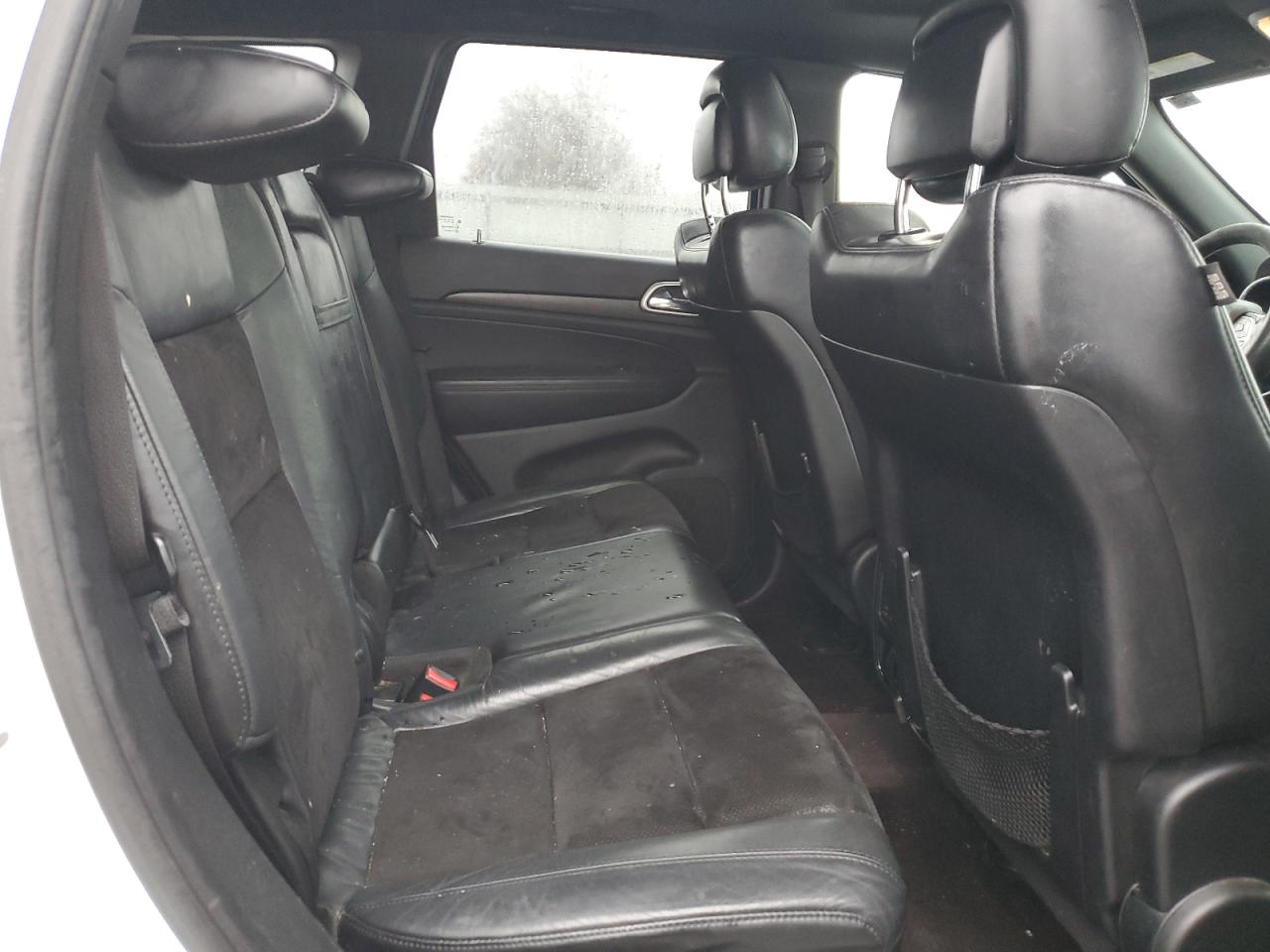 2015 Jeep Grand Cherokee - Image 11