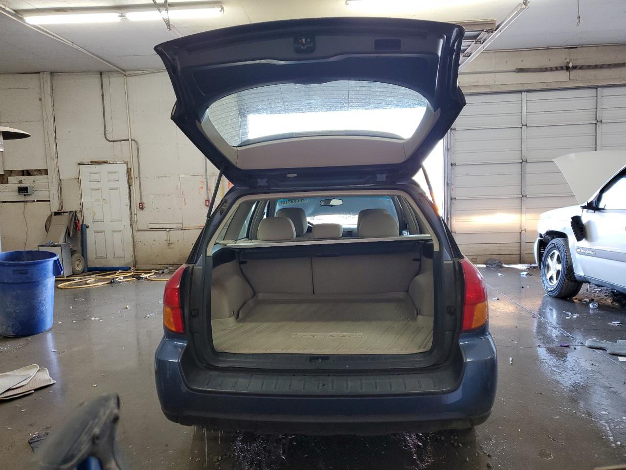 2007 Subaru Outback - Image 6