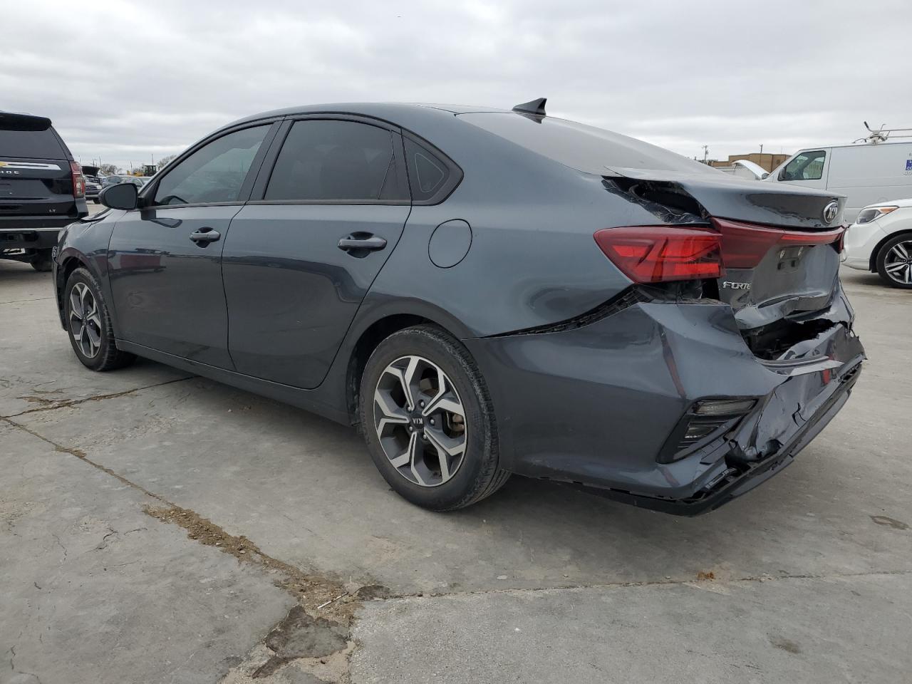 2021 Kia Forte - Image 2