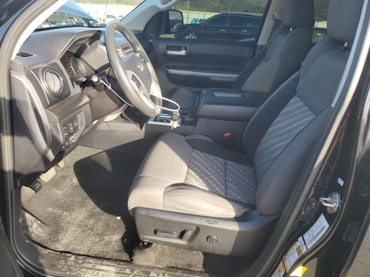 2019 Toyota Tundra - Image 7