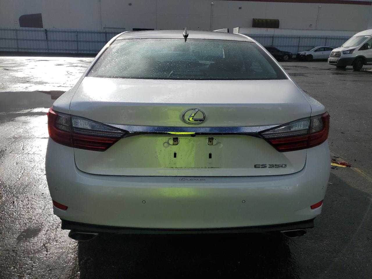 2018 Lexus ES - Image 6