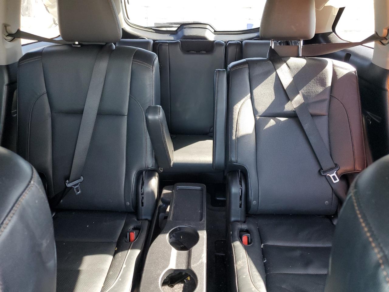 2015 Toyota Highlander - Image 10