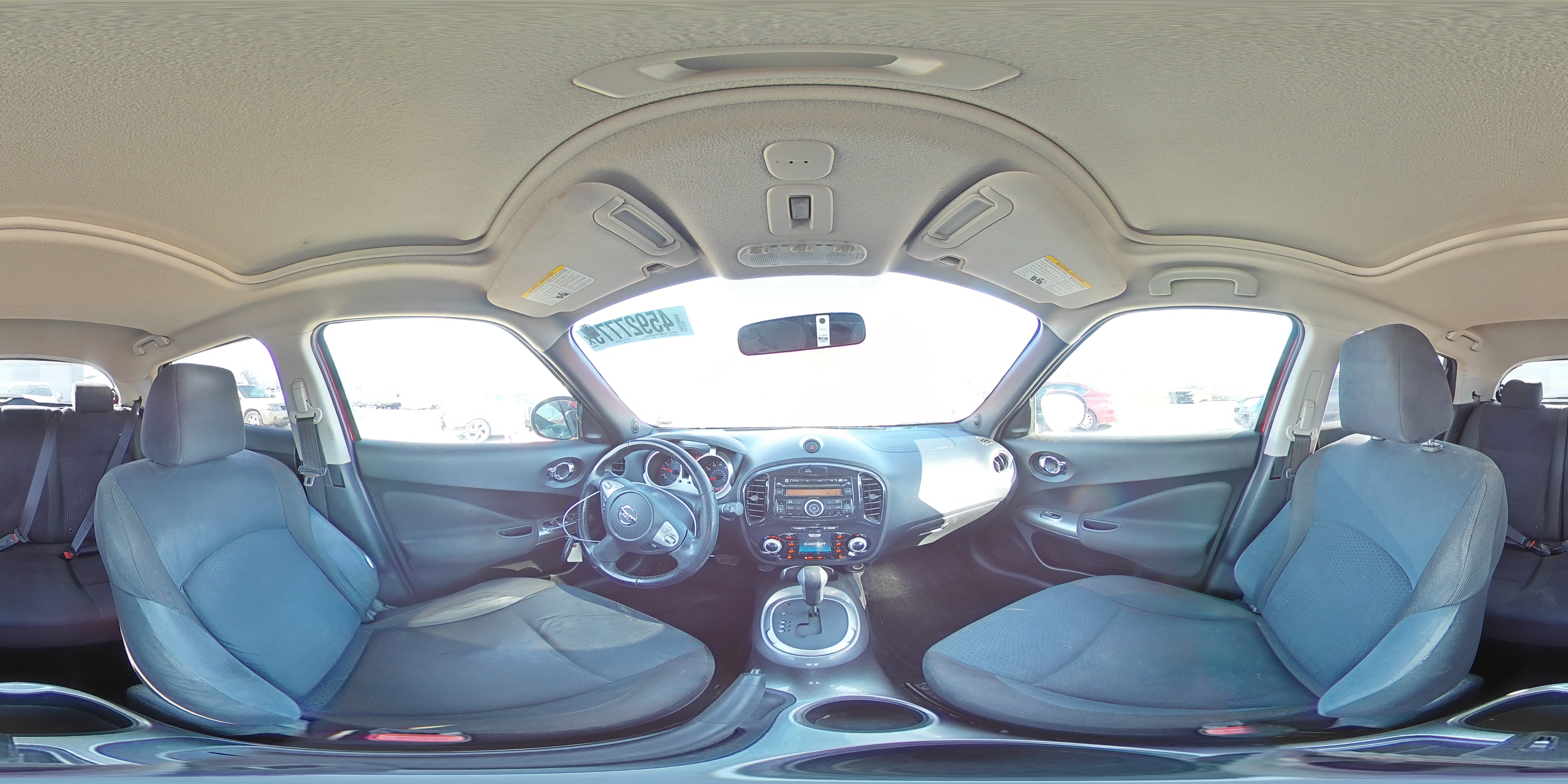 2014 Nissan Juke - Image 16