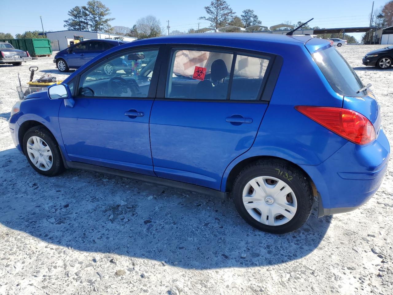2011 Nissan Versa - Image 2