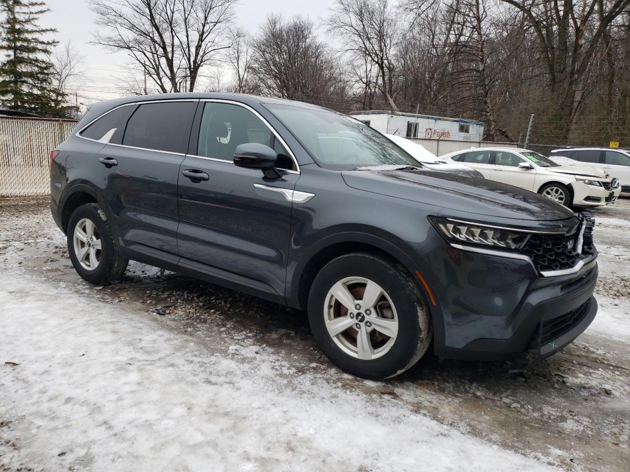 2022 Kia Sorento - Image 4