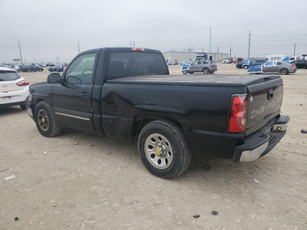 2005 Chevrolet Silverado - Image 2