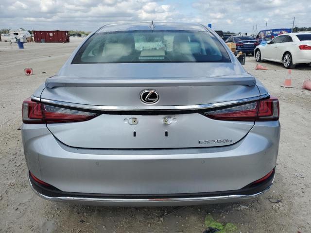  LEXUS ES300 2024 Srebrny