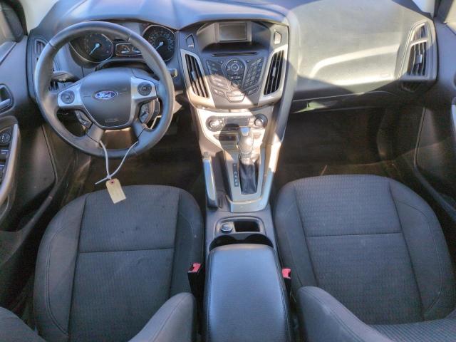  FORD FOCUS 2012 Czerwony
