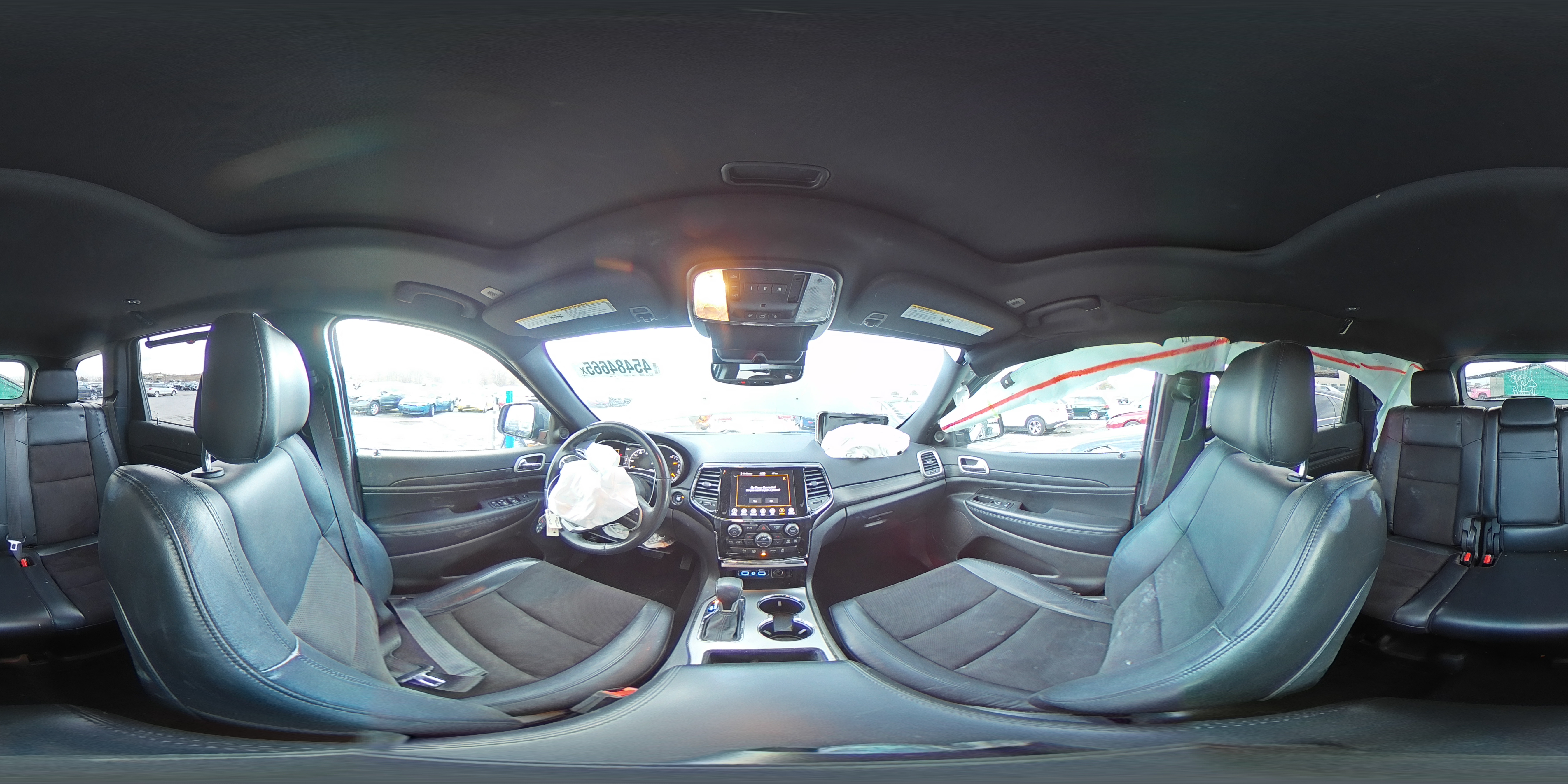 2020 Jeep Grand Cherokee - Image 15