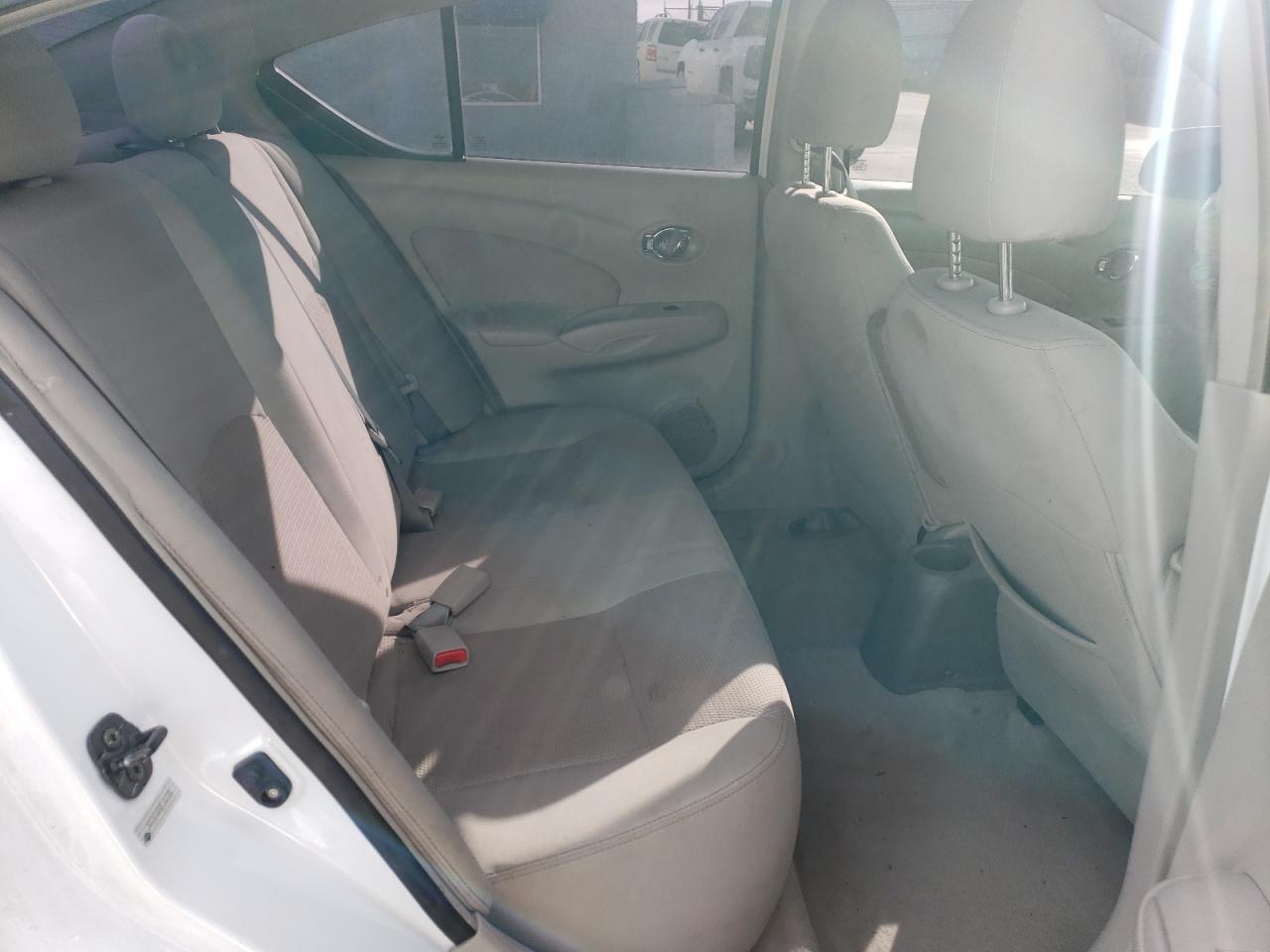 2014 Nissan Versa - Image 10