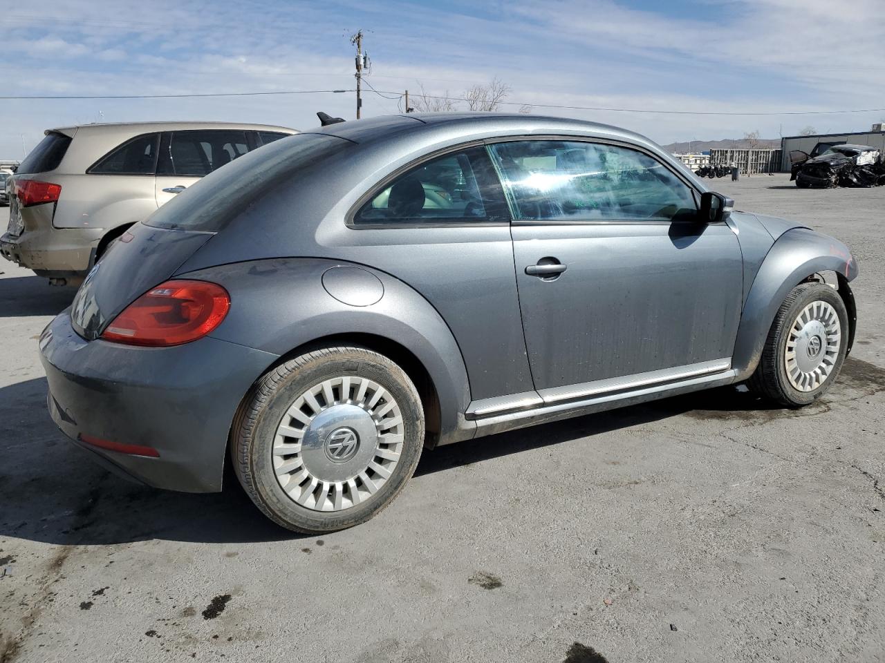 2014 Volkswagen Beetle - Image 3