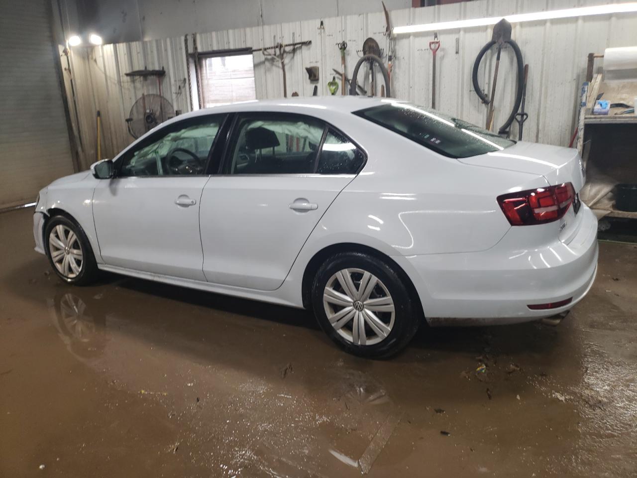 2017 Volkswagen Jetta - Image 2