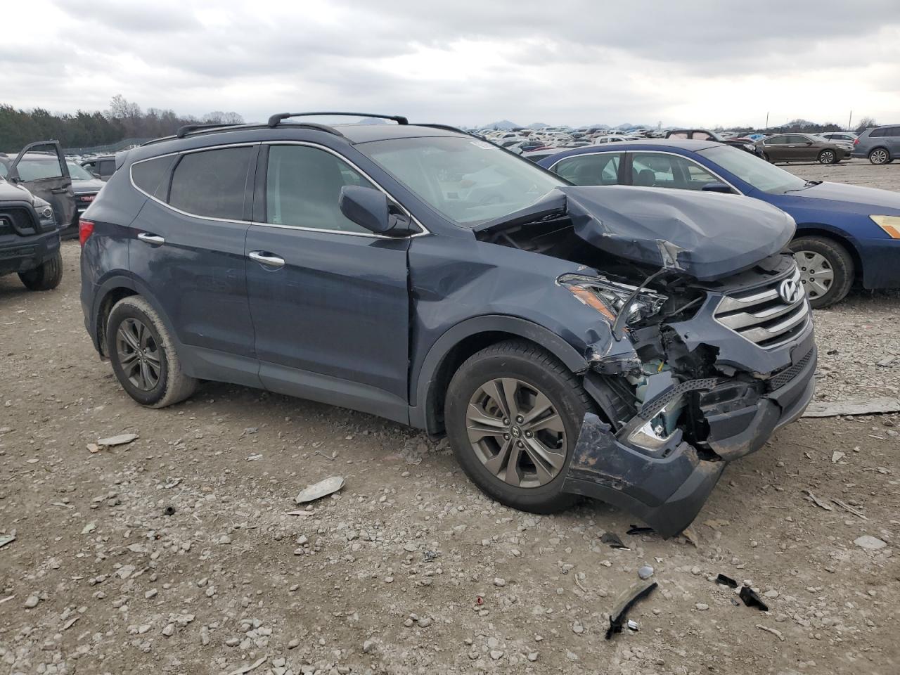 2015 Hyundai Santa Fe - Image 4