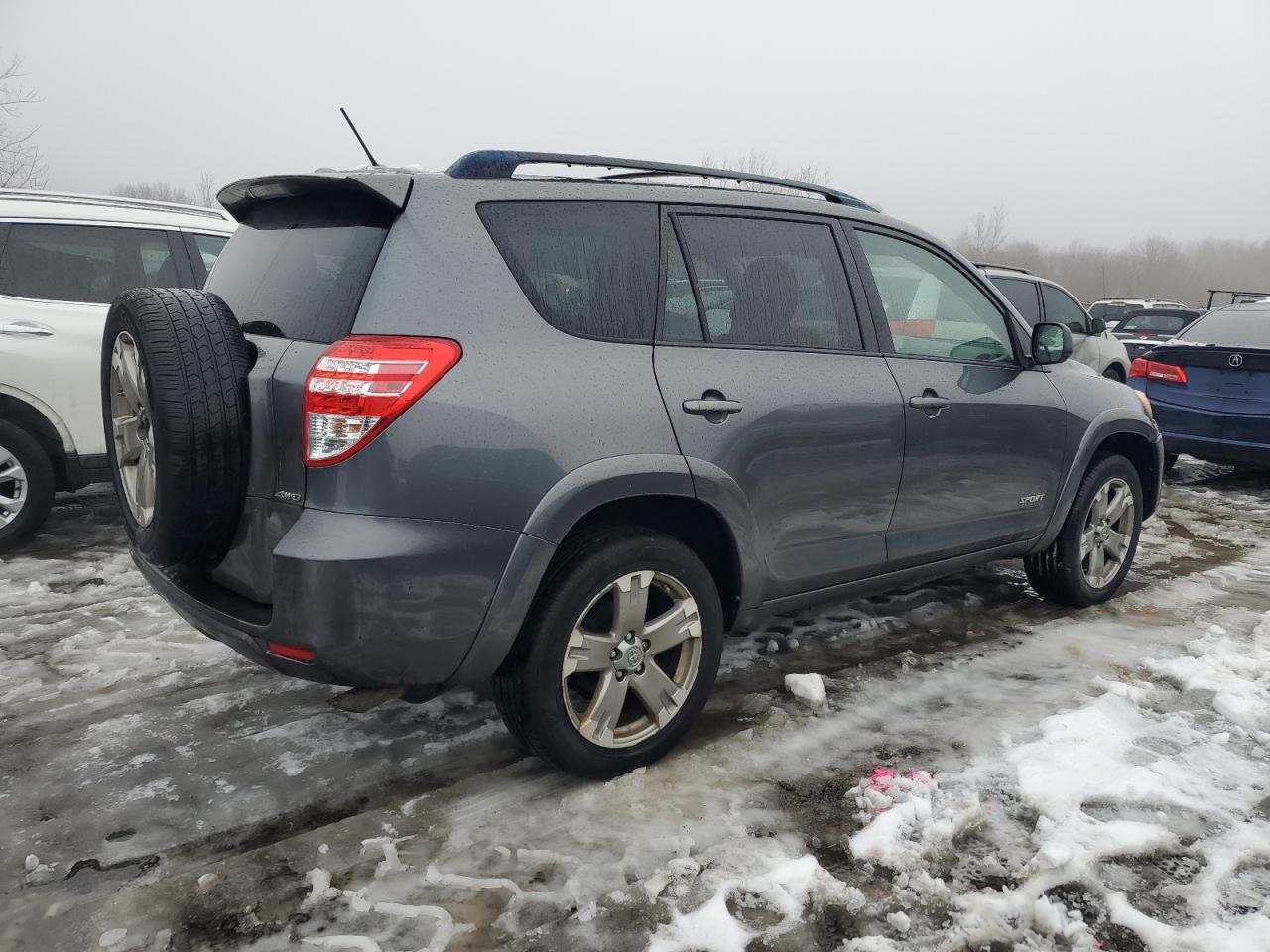 2009 Toyota RAV 4 - Image 3