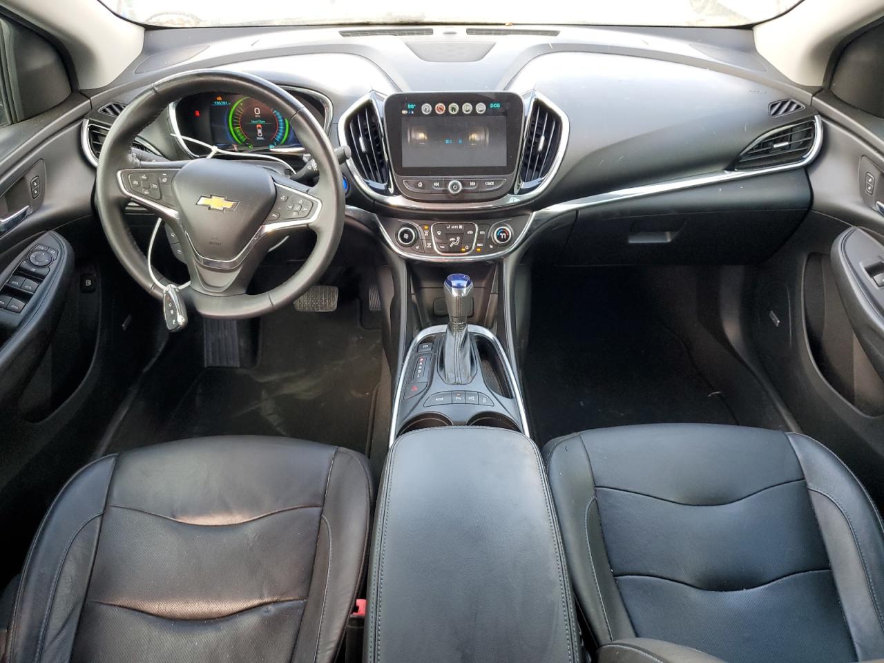 2018 Chevrolet Volt - Image 8