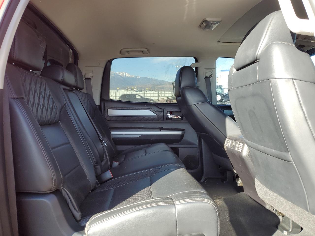 2014 Toyota Tundra - Image 10