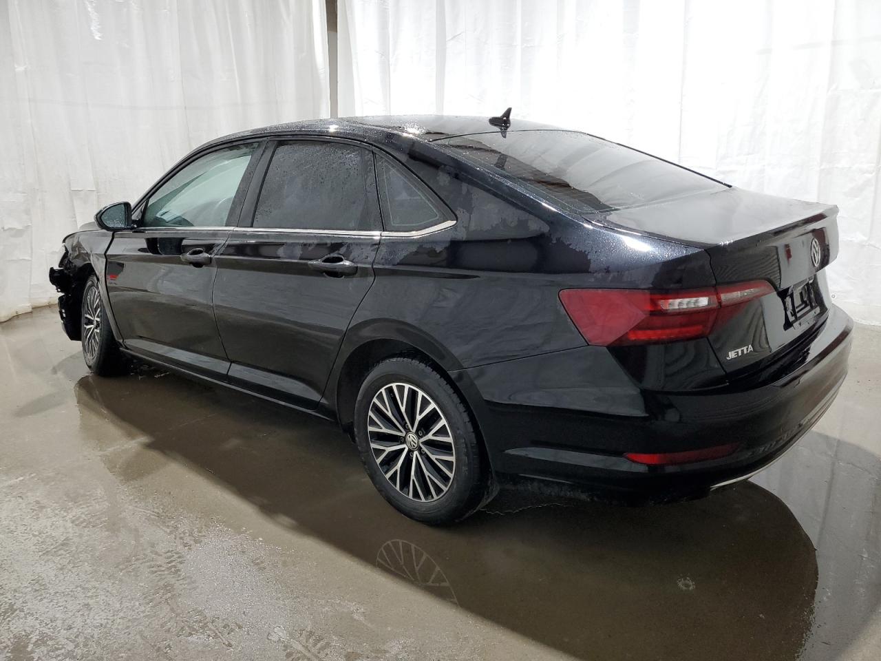 2021 Volkswagen Jetta - Image 2