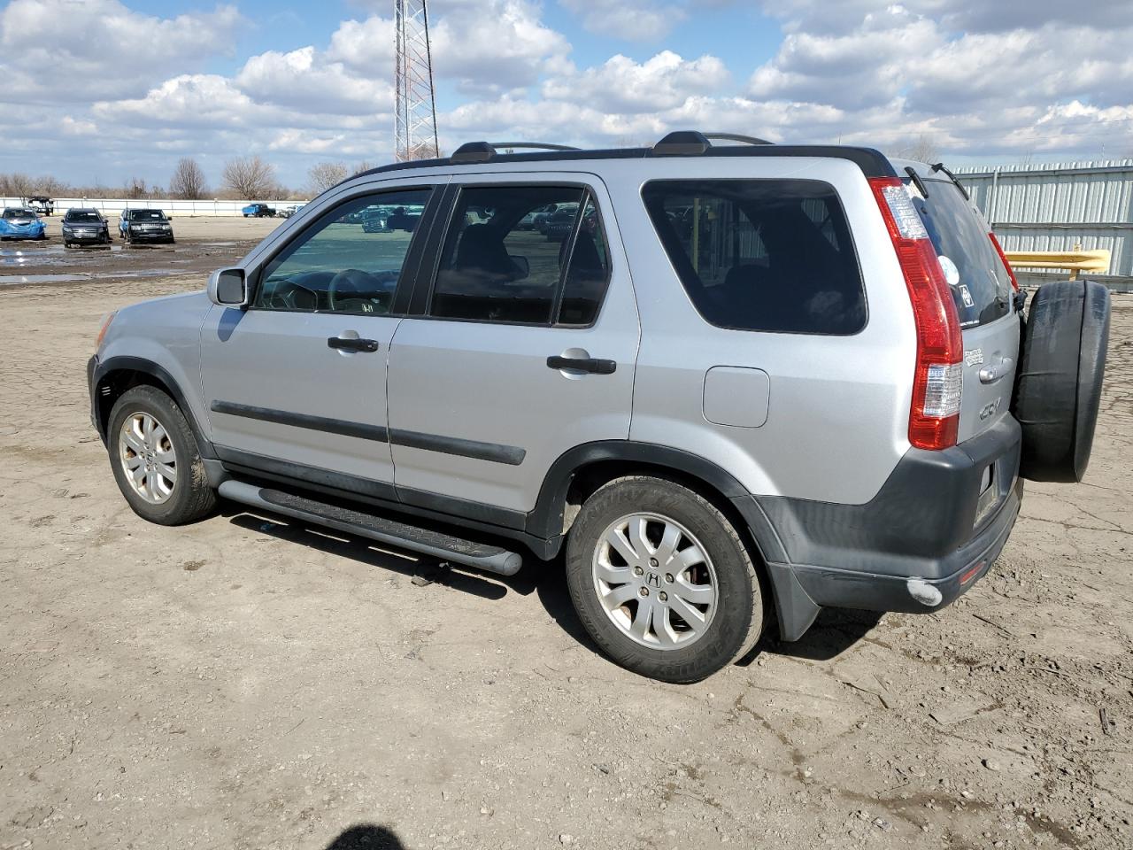 2005 Honda CR-V - Image 2