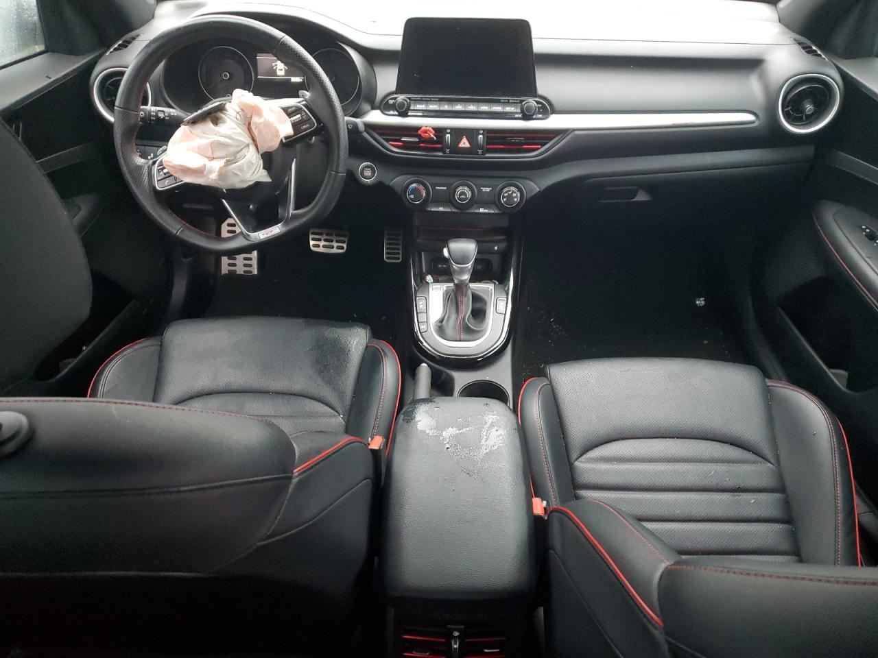2021 Kia Forte - Image 8