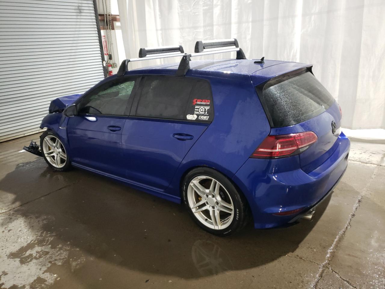 2015 Volkswagen Golf - Image 2