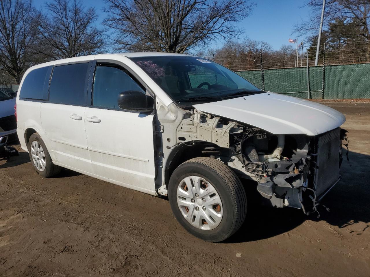 2017 Dodge Caravan - Image 4