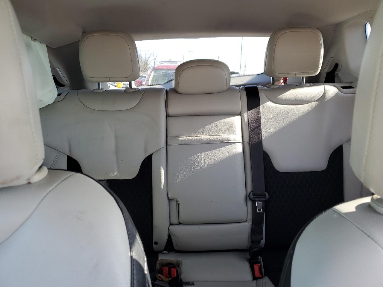 2018 Jeep Compass - Image 10