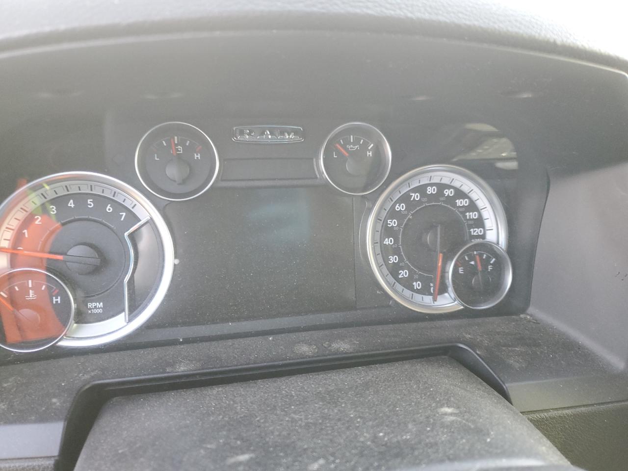 2013 RAM 1500 - Image 9