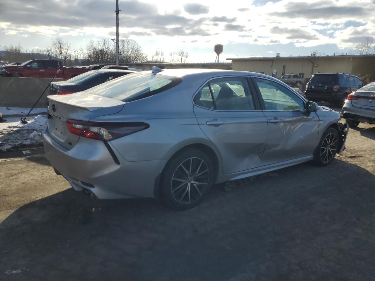 2021 Toyota Camry - Image 3