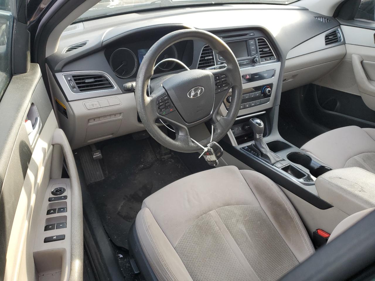 2015 Hyundai Sonata - Image 8