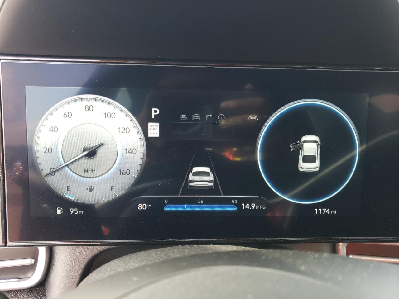 2024 Hyundai Elantra - Image 9