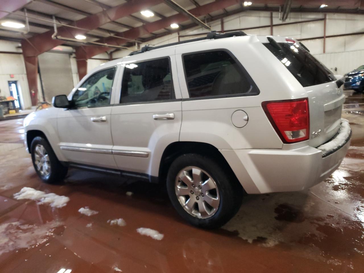 2010 Jeep Grand Cherokee - Image 2