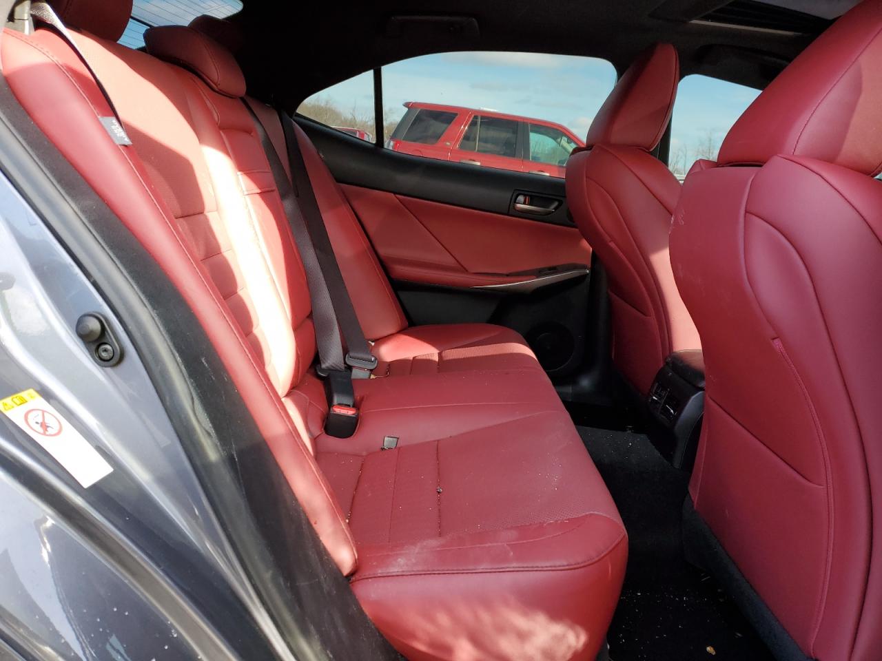 2018 Lexus IS - Image 10
