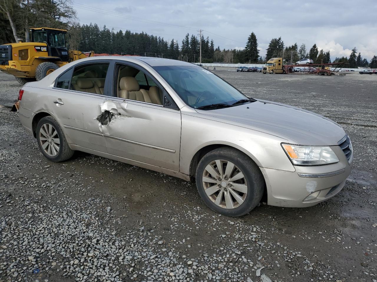 2009 Hyundai Sonata - Image 4
