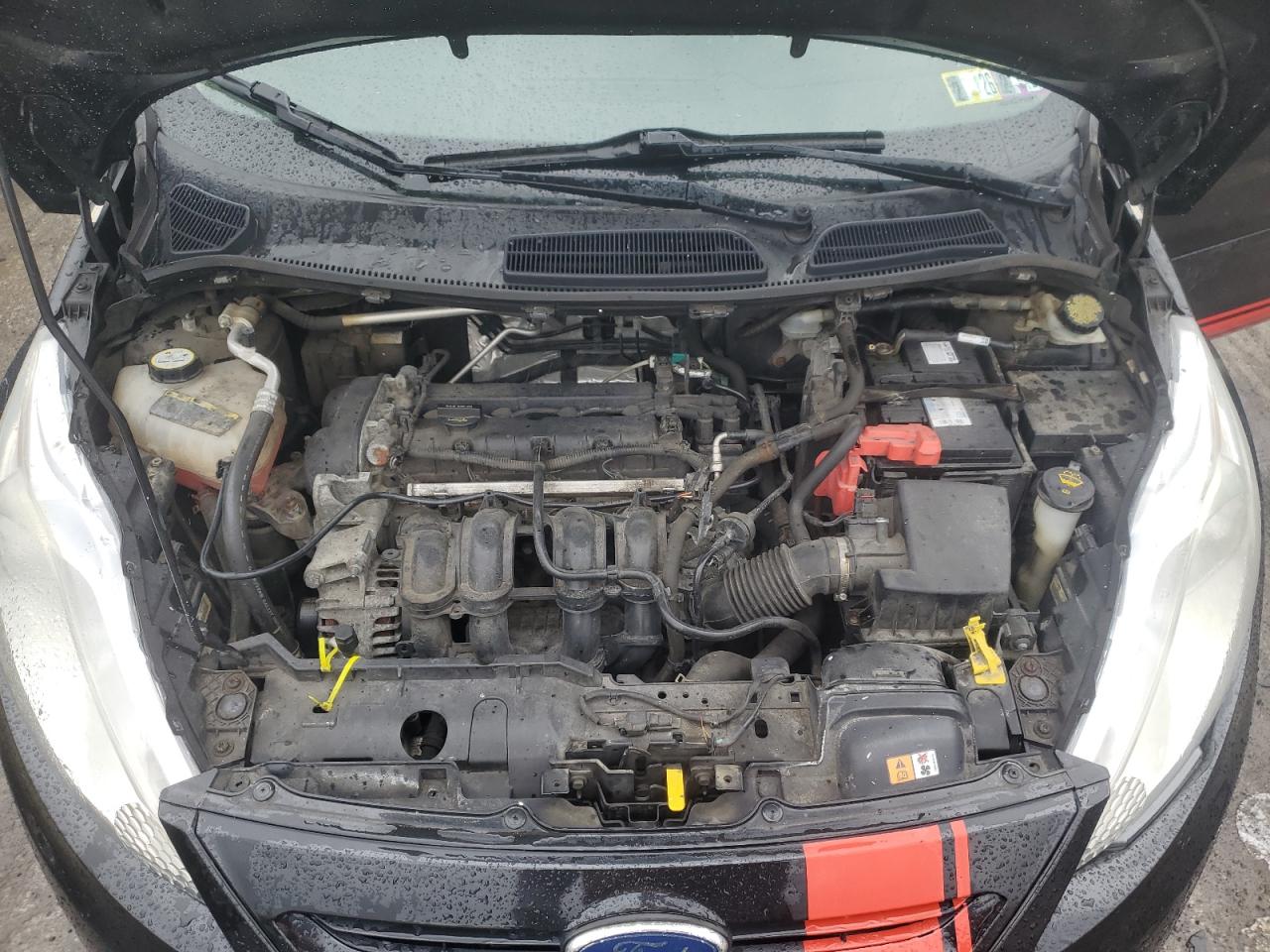 2012 Ford Fiesta - Image 11