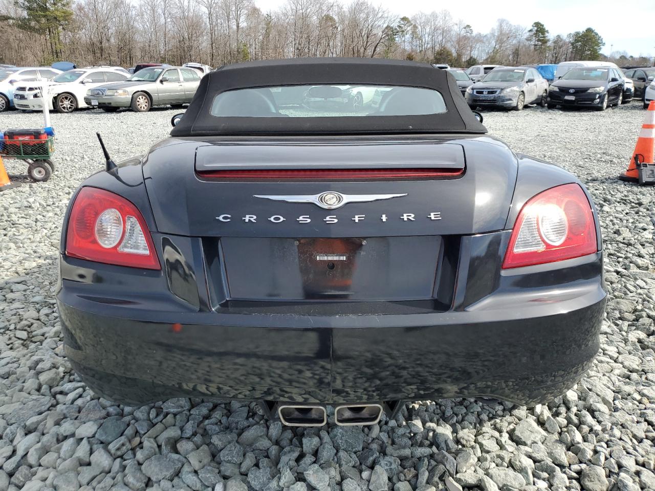 2005 Chrysler Crossfire - Image 6