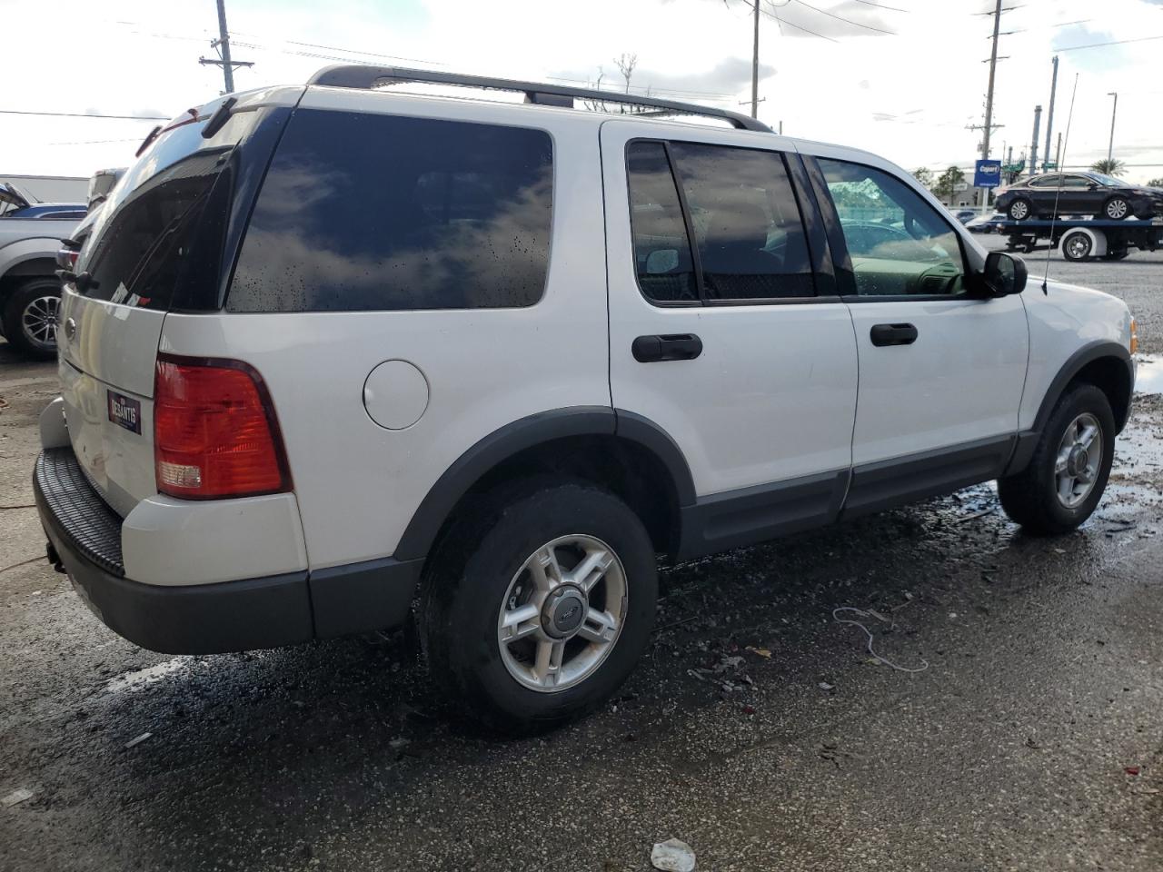 2003 Ford Explorer - Image 3
