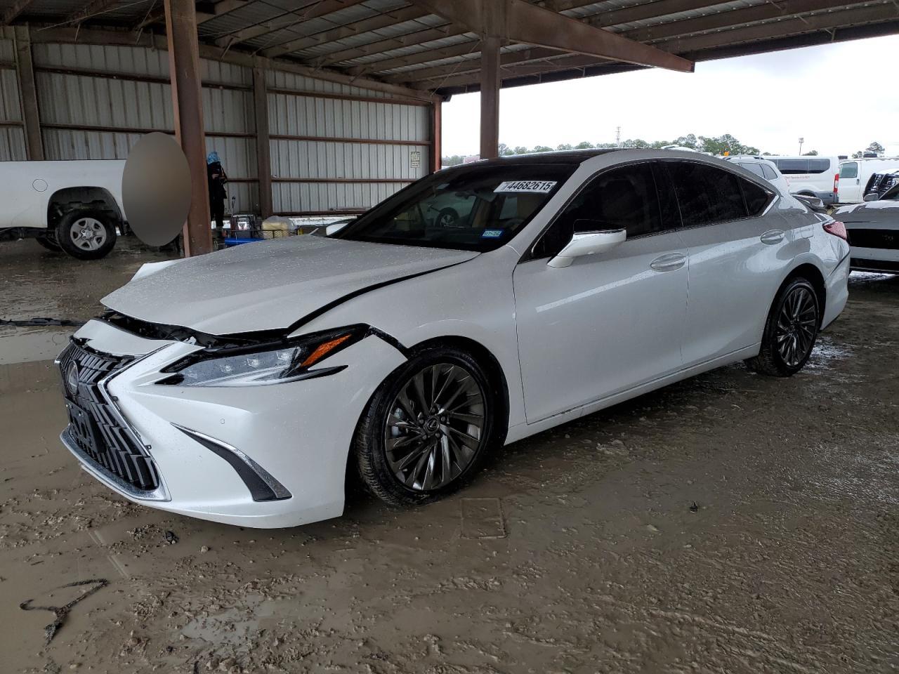 2024 Lexus ES - Image 1