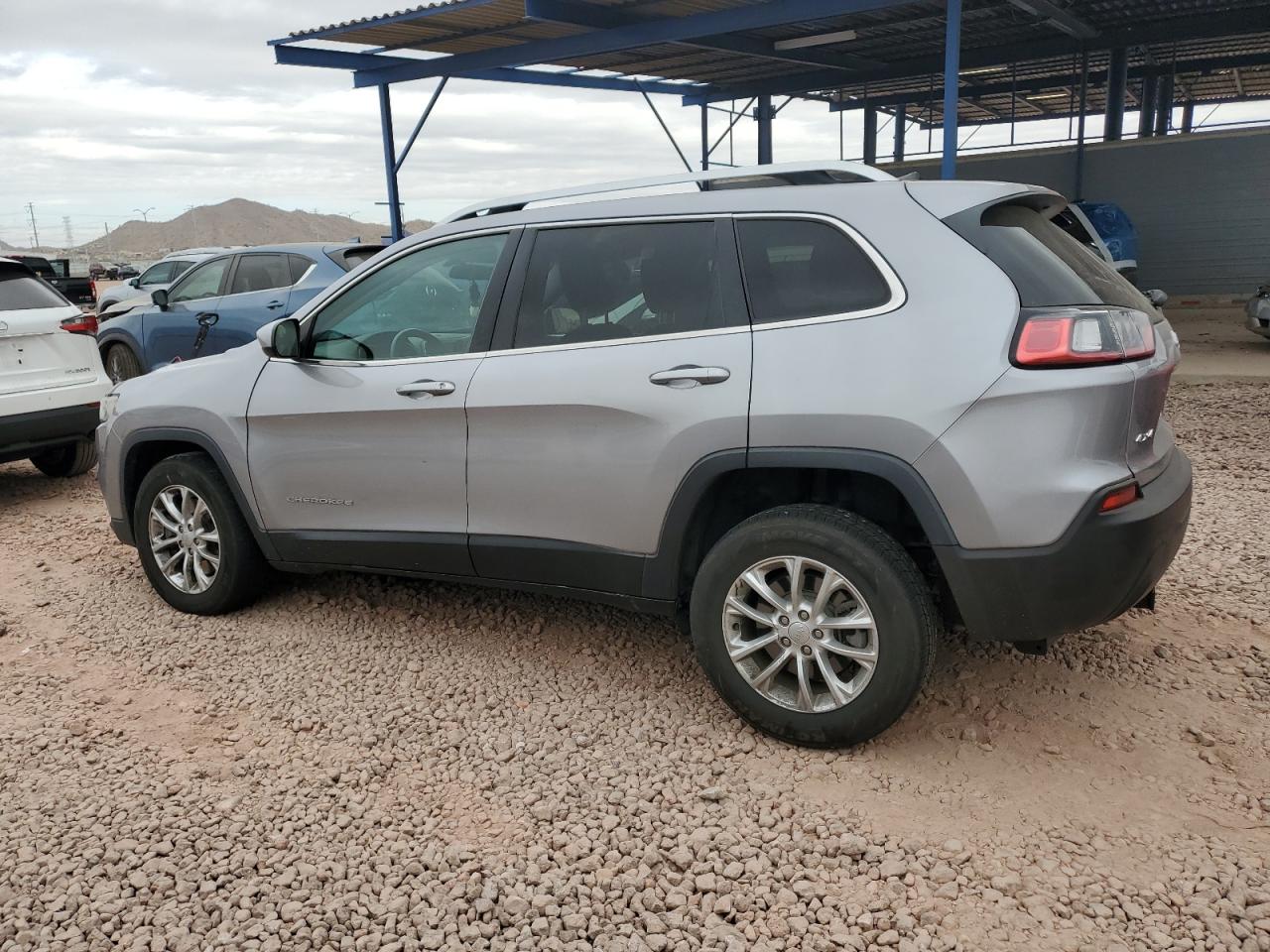 2019 Jeep Grand Cherokee - Image 2