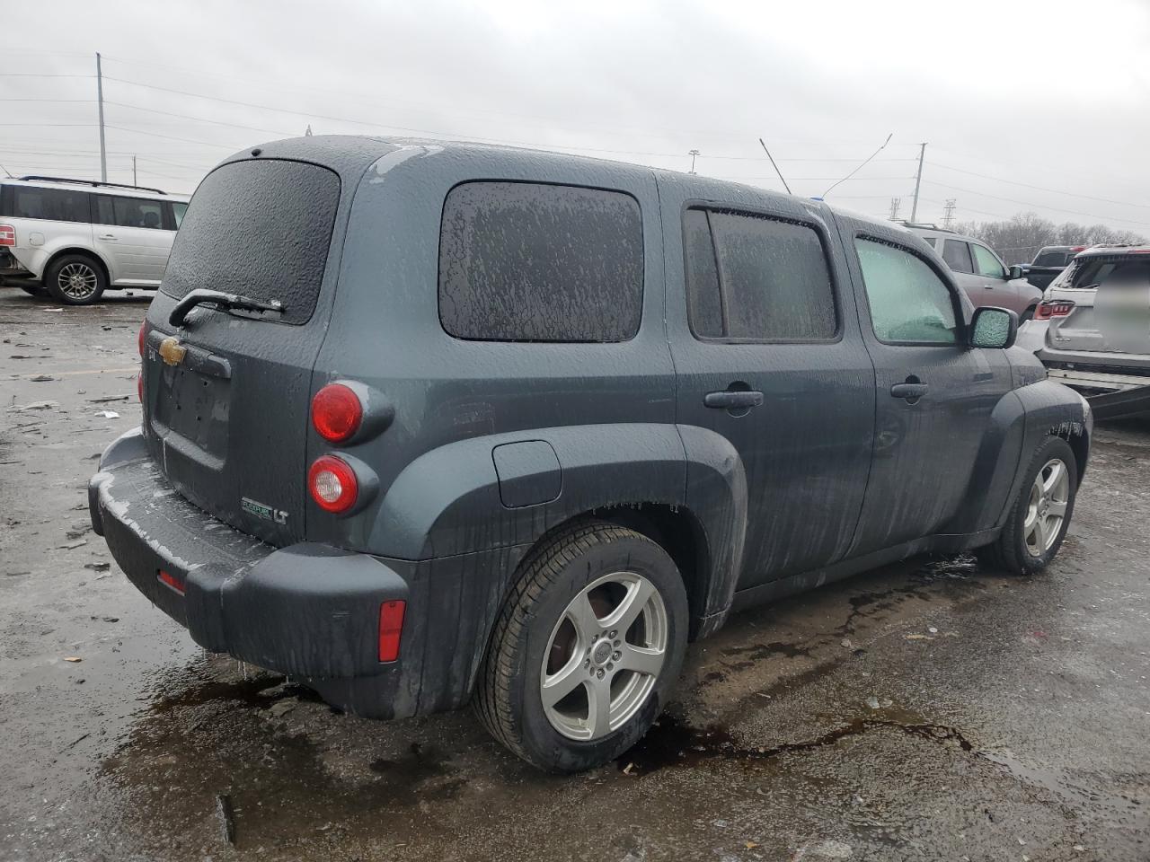 2011 Chevrolet HHR - Image 3