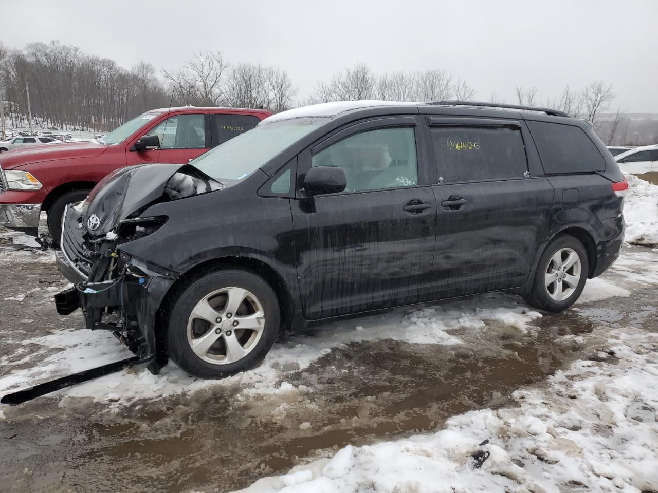 2011 Toyota Sienna - Image 1