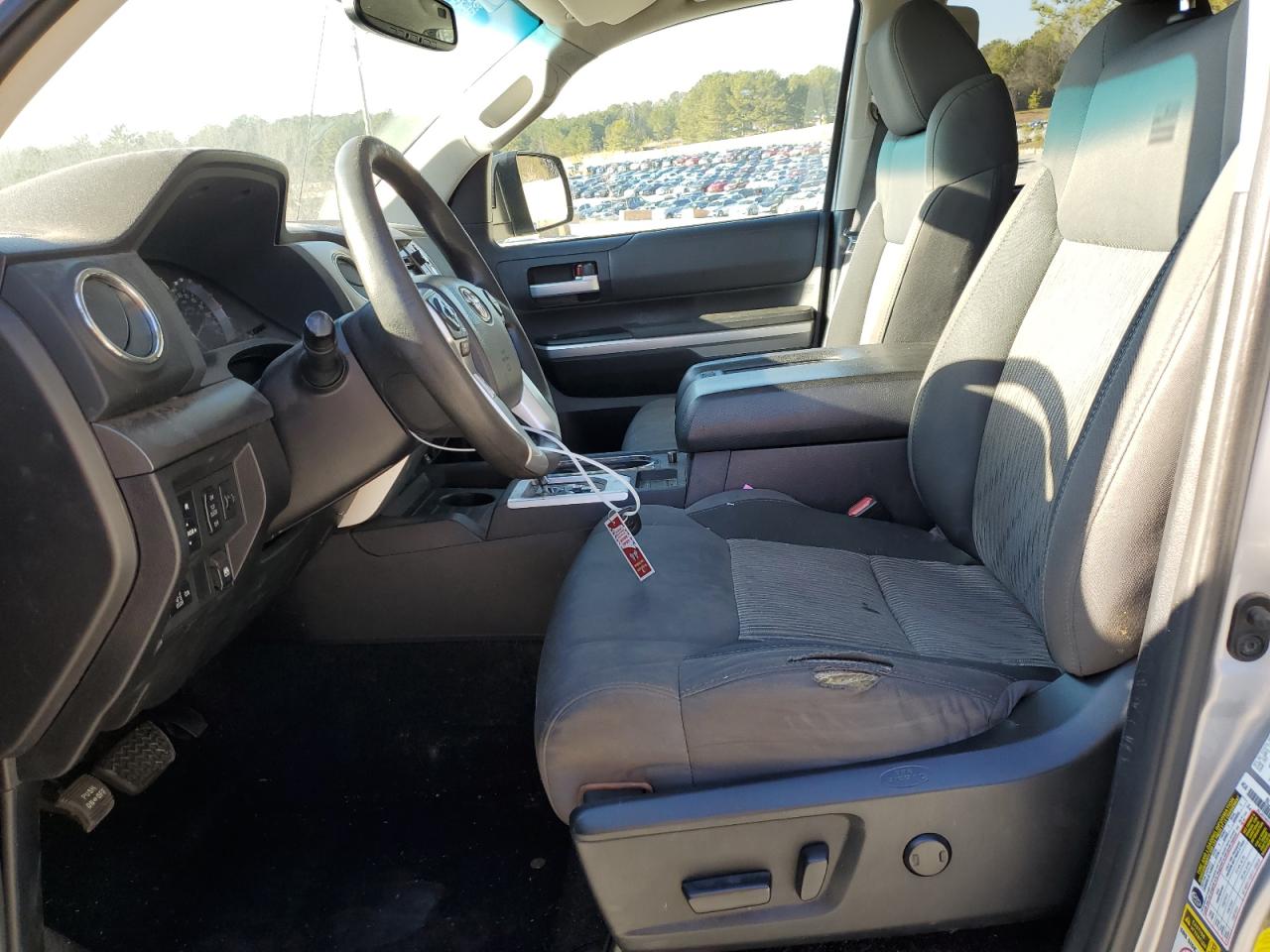 2015 Toyota Tundra - Image 7