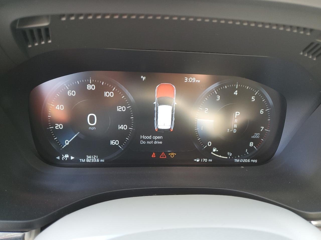 2020 Volvo XC60 - Image 9