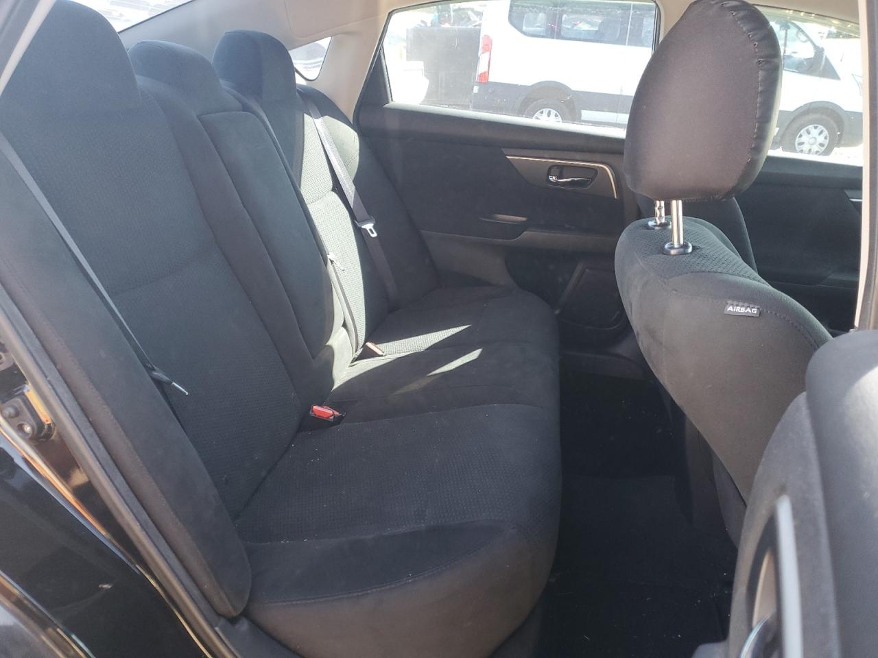 2015 Nissan Altima - Image 10