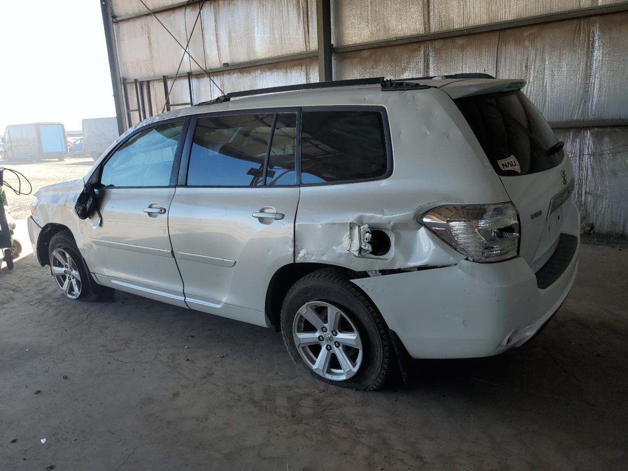 2009 Toyota Highlander - Image 2