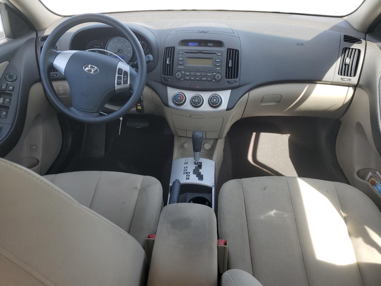 2008 Hyundai Elantra - Image 8