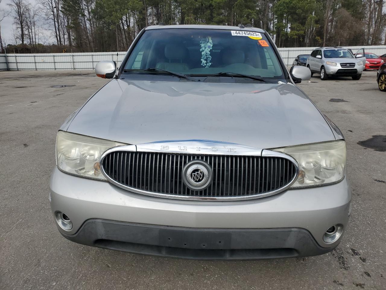 2004 Buick Rainer - Image 5