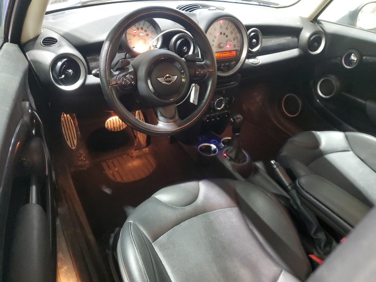 2013 MINI Cooper - Image 8
