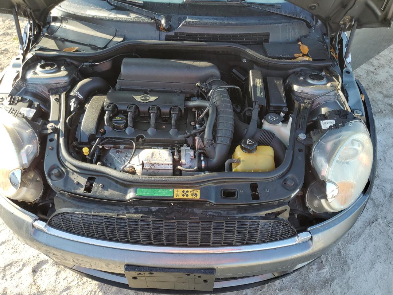2010 MINI Cooper - Image 11