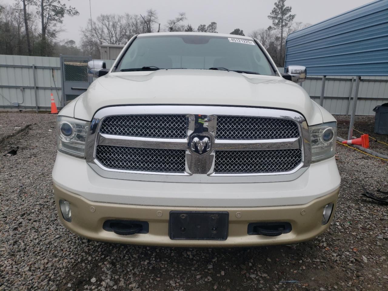 2016 RAM 1500 - Image 5